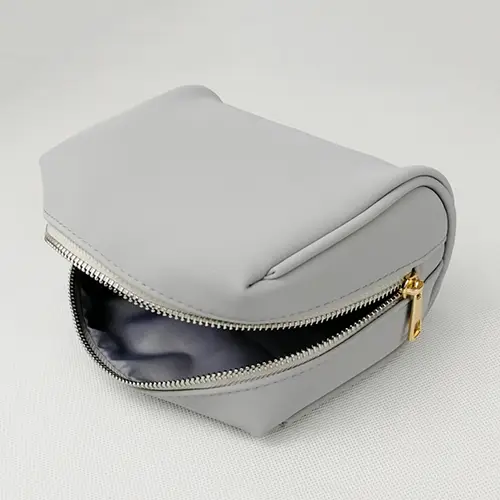 Guangzhou Factory New Style Professional Makeup Bag Best Travel Cosmetic Bag